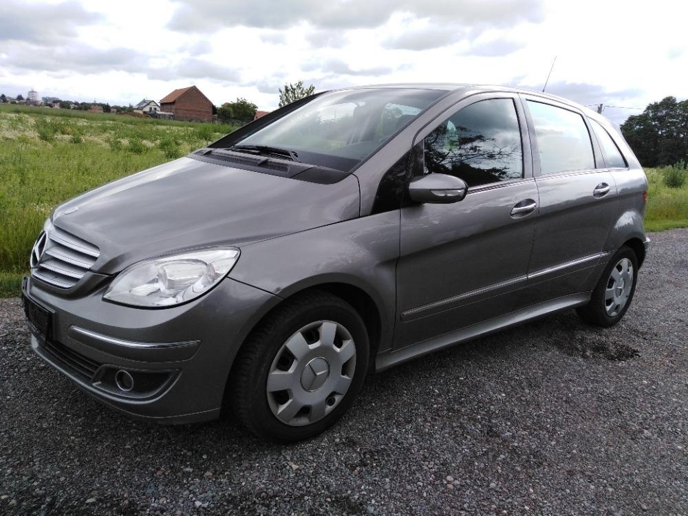 MERCEDS B 180 CDi NAFTA 80 KW,,S TAŽNÝM ZA 74000 KČ
