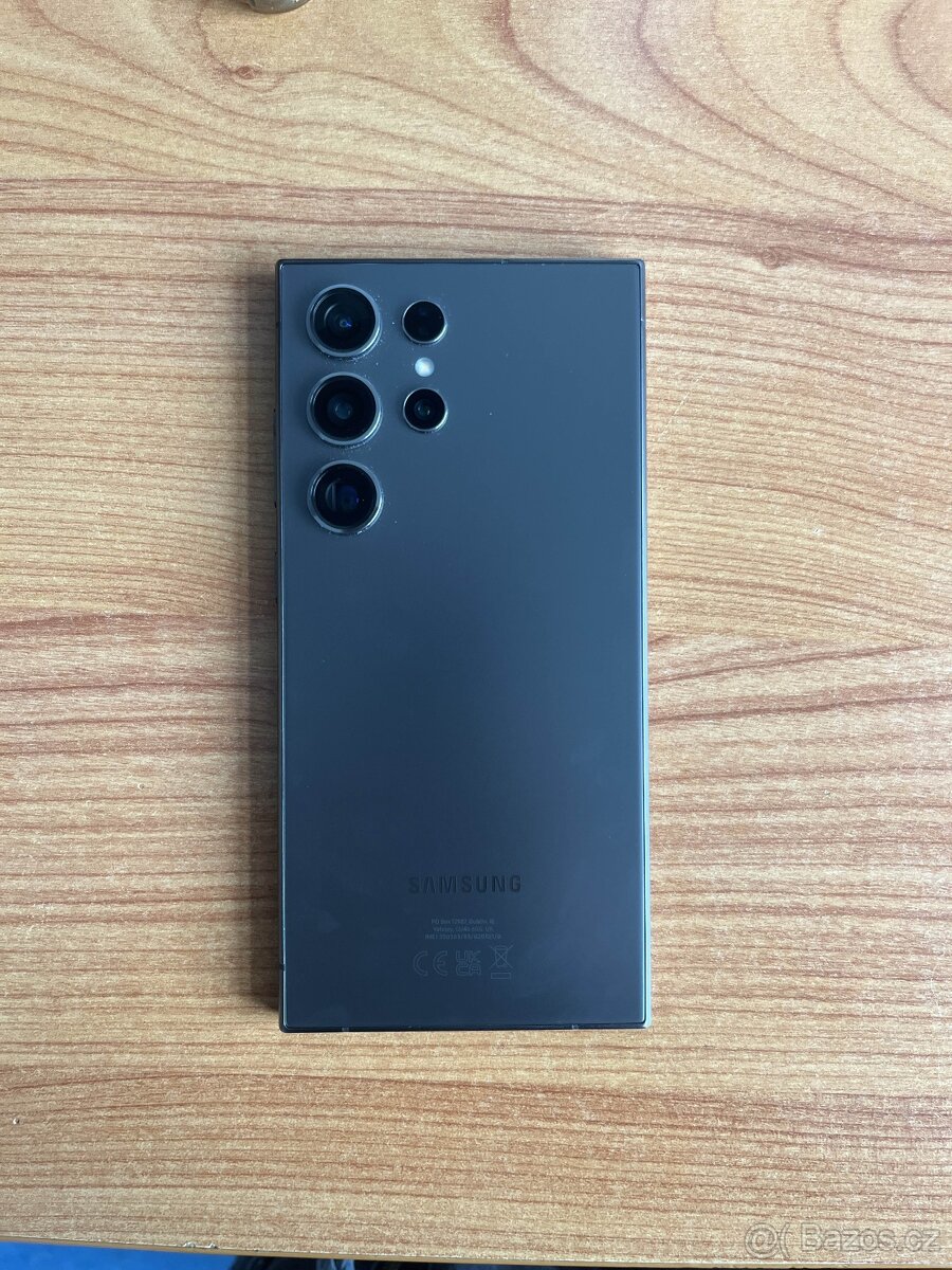 Samsung Galaxy s24 Ultra - Vyměním za Iphone 15/16 pro / Max