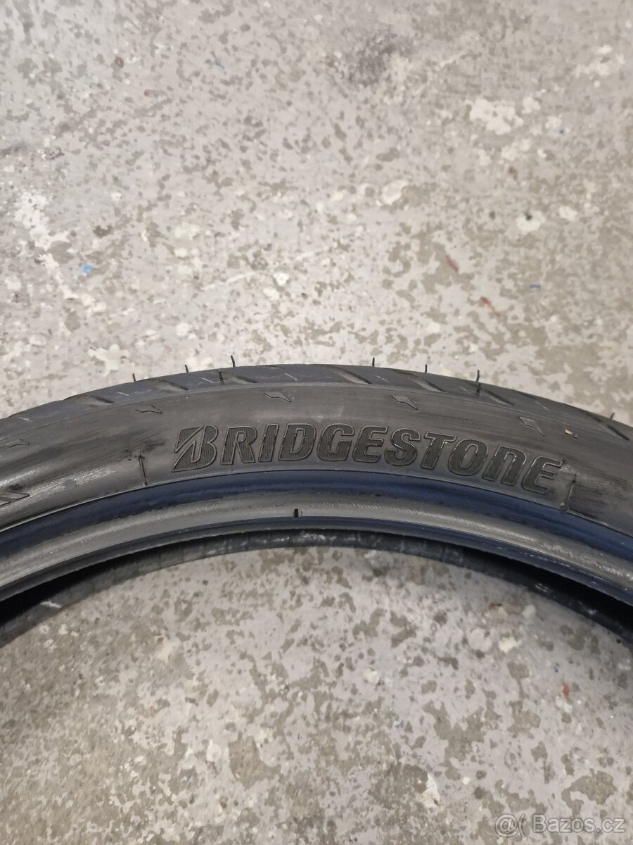 Pneu 150/70/17 Bridgestone Adventure