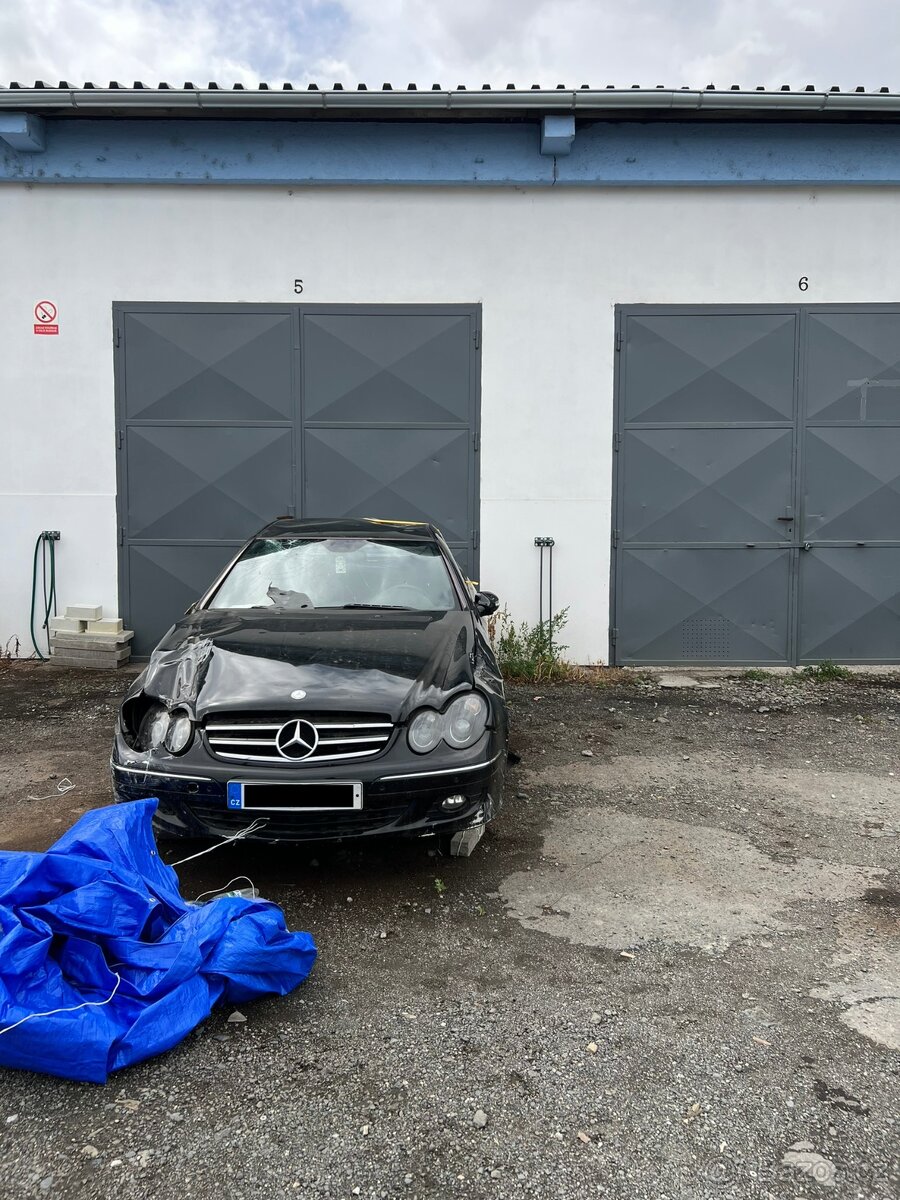 Mercedes-Benz CLK w209 220 CDI