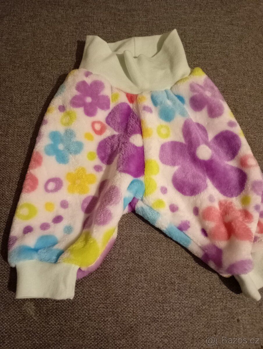 Nové oblečení kus 60kc