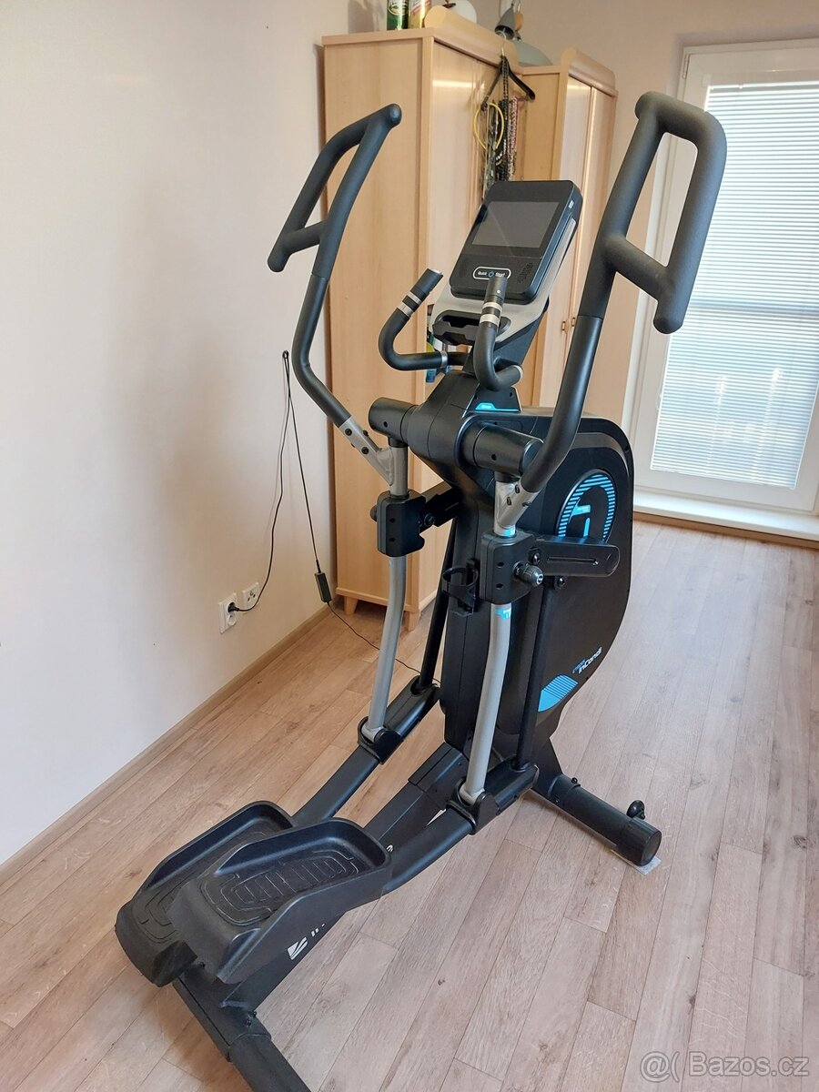 Eliptický trenažér inSportline inCondi ET800i