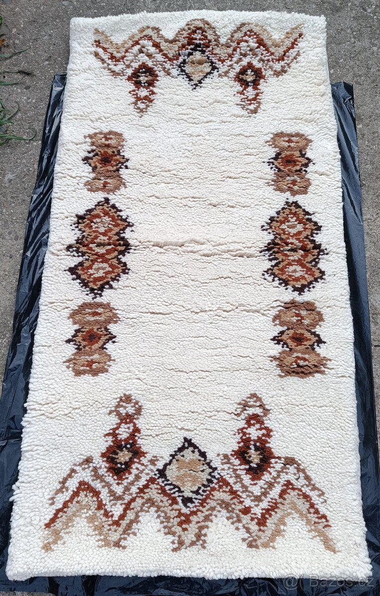 Prodám koberec 100% vlna