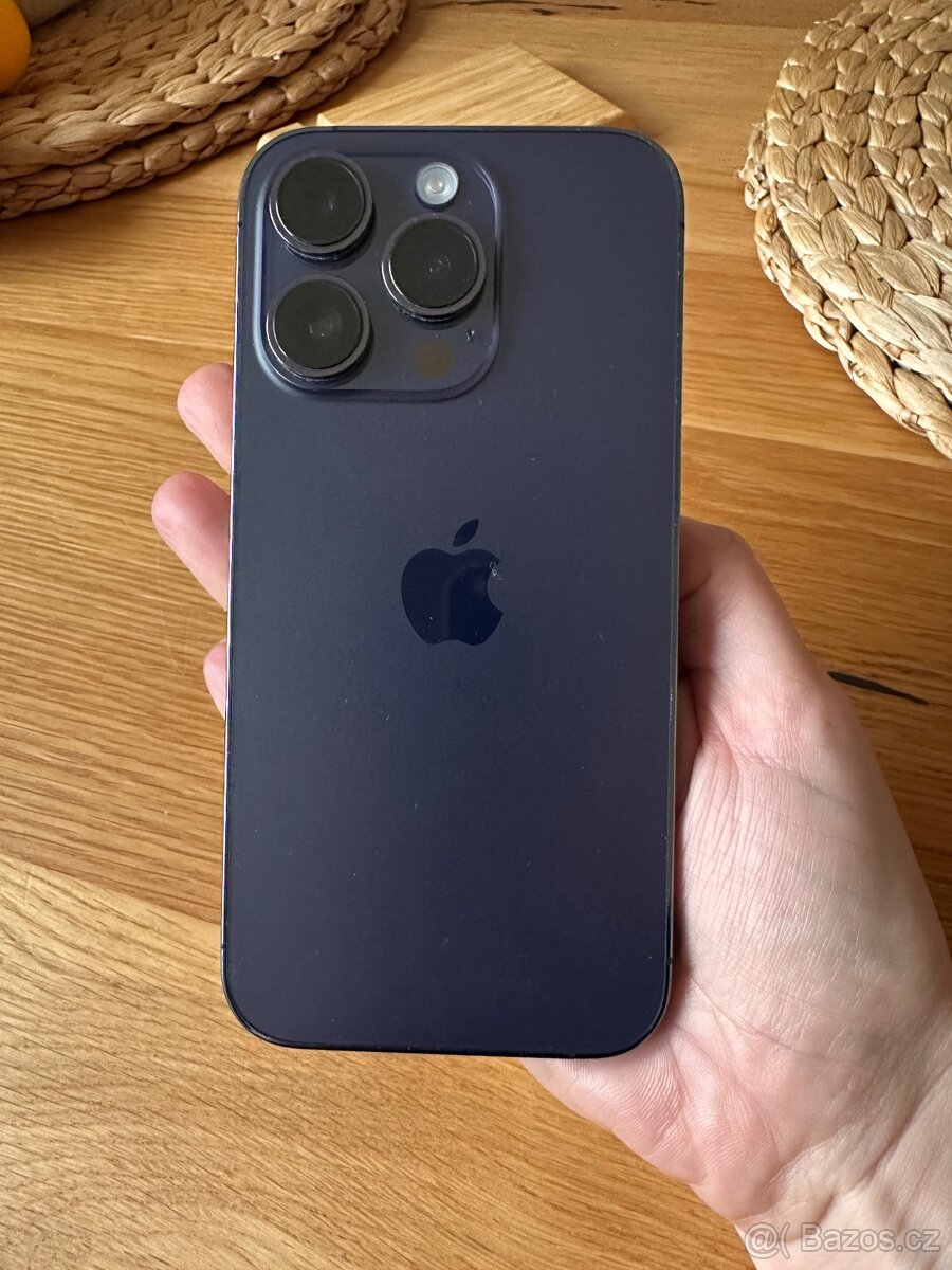 IPhone 14 Pro deep purple