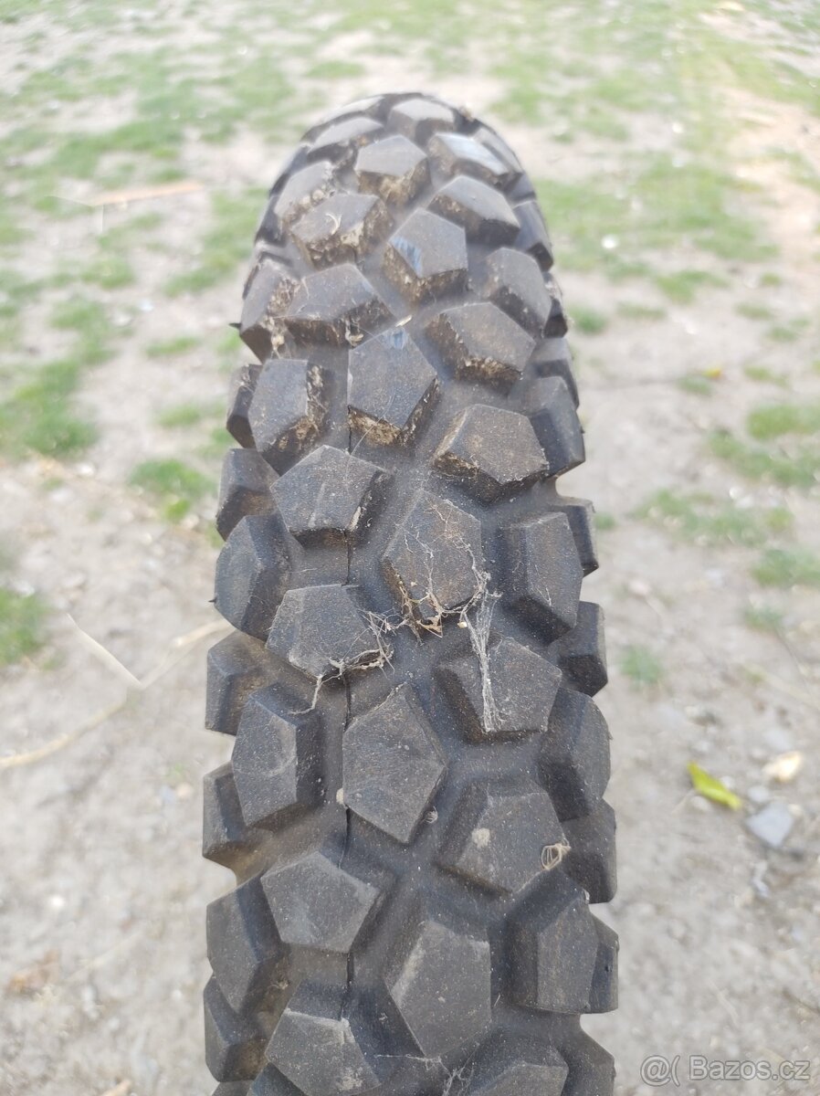 Enduro pneu 4.60-R17