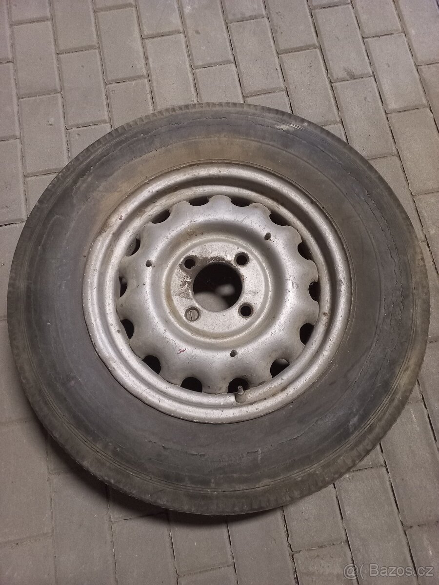 Kola Škoda 1202 " 7 ks