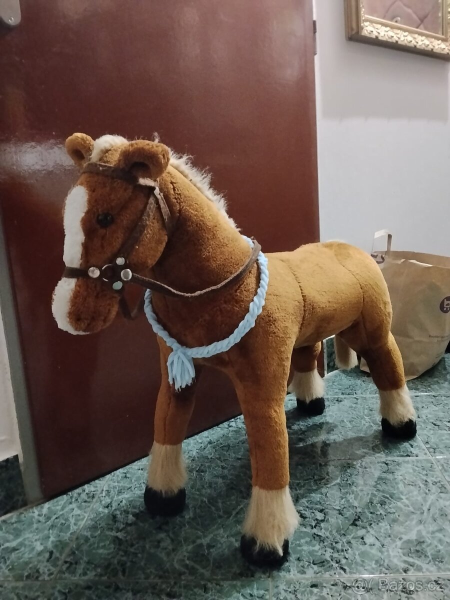 Plyšový kůň velký 70cm