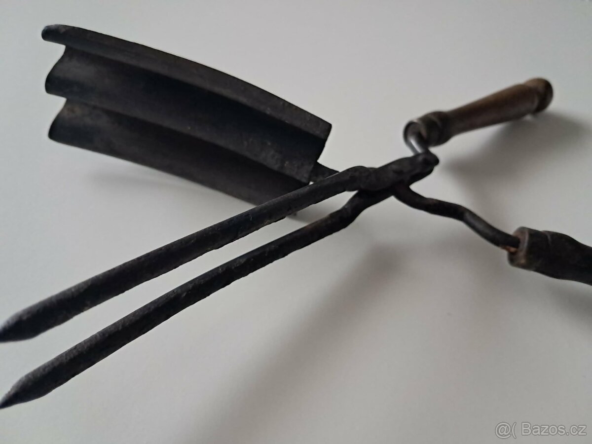 Nahřívací kulma- kadeřnické kleště