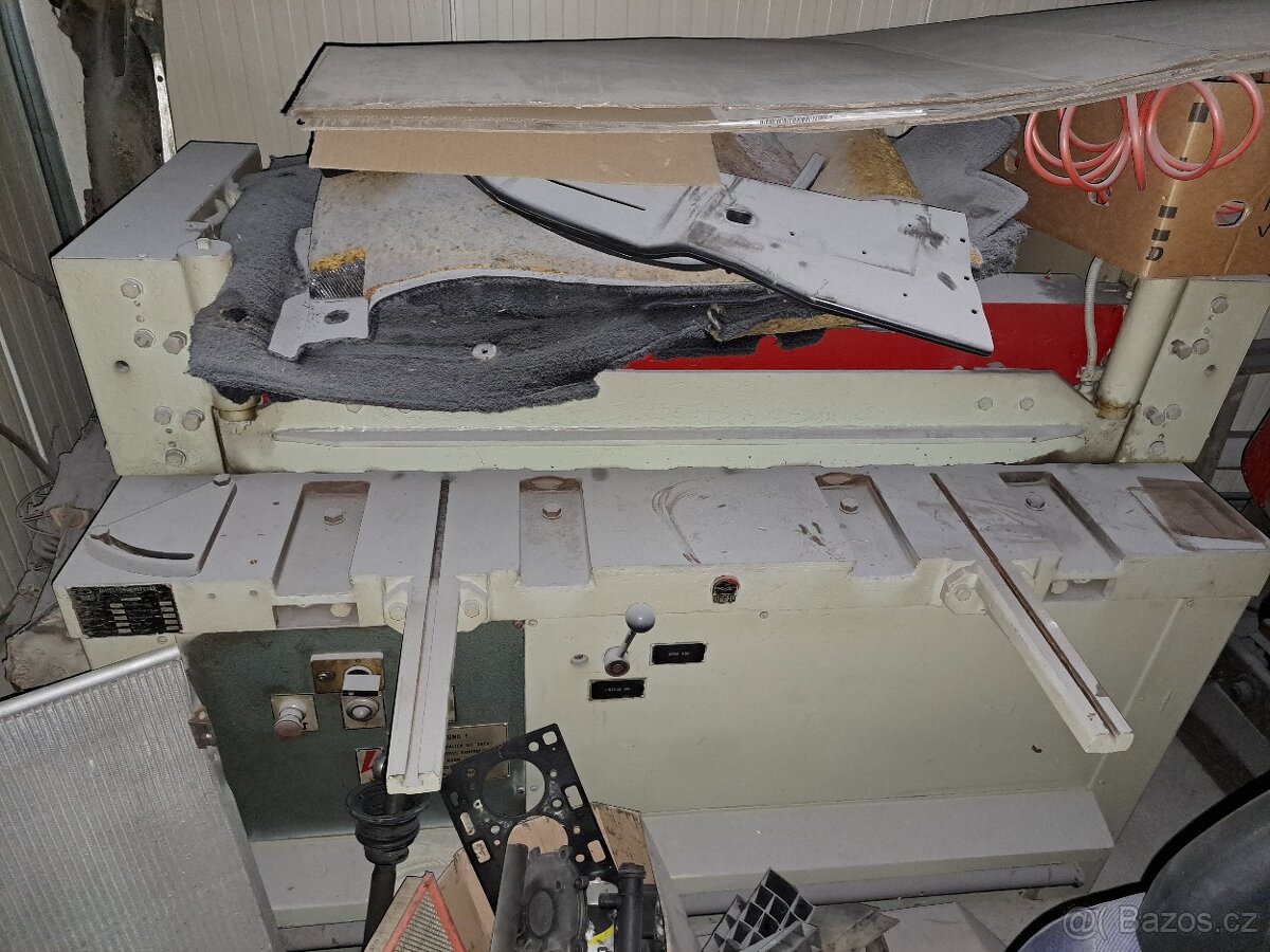 Tabulové nůžky 1000/3