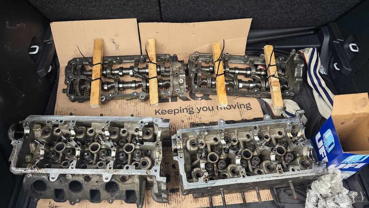 Hlava válců Audi A6 176kw