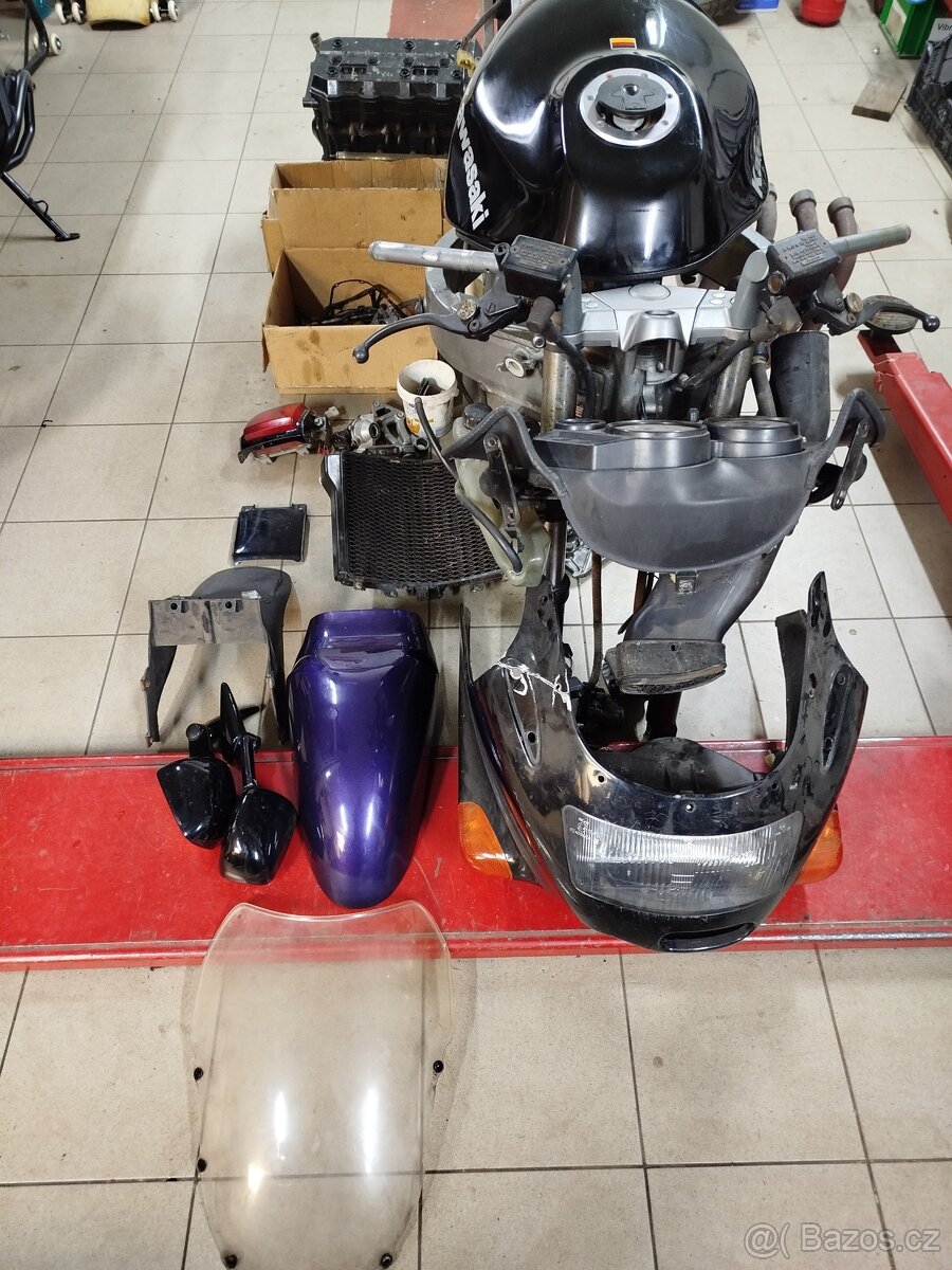 Kawasaki ZZR 1100