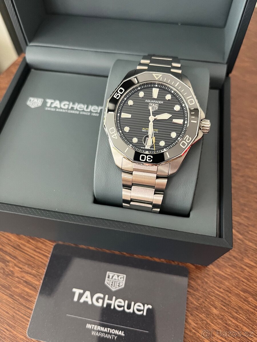 TAG HEUER AQUARACER PROFESSIONAL 300 DATE