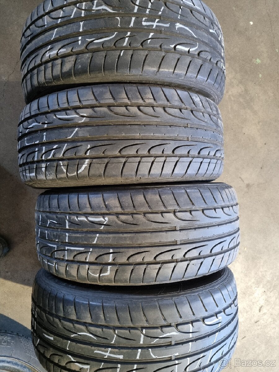 Letní pneu 215/45R16 Dunlop