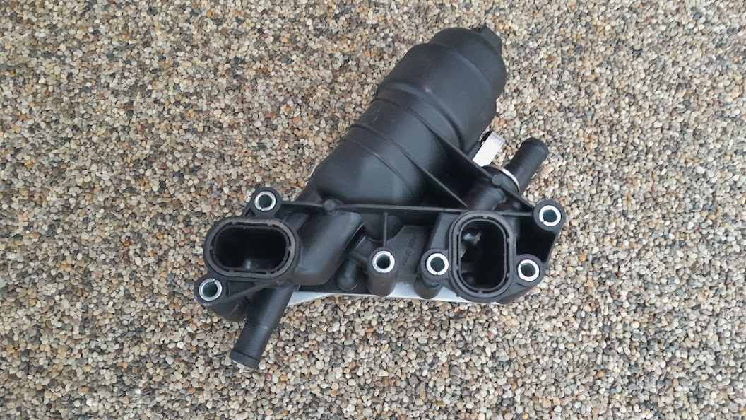 Prodám chladič oleje OEM číslo 152085948R NOVÝ