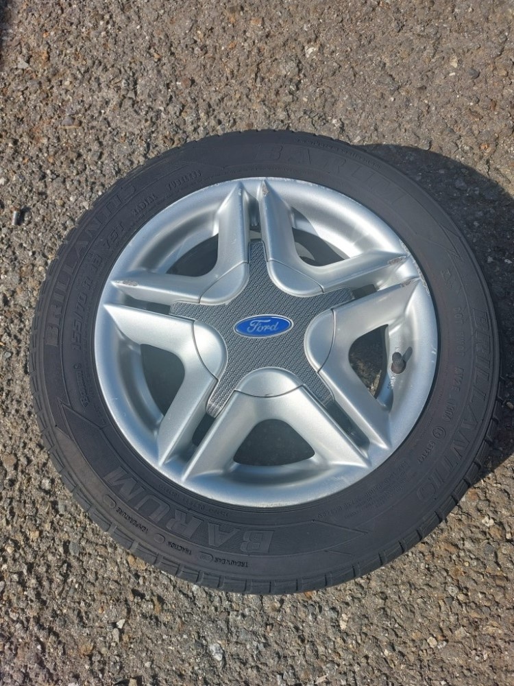 (č.13) 13" Alu kola Ford Ka,Fiesta s letními pneu