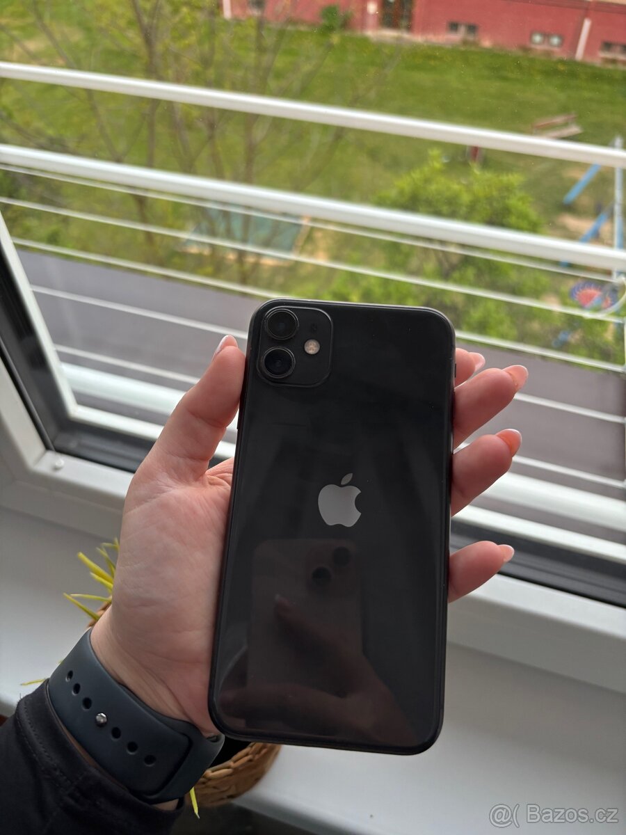 iPhone 11