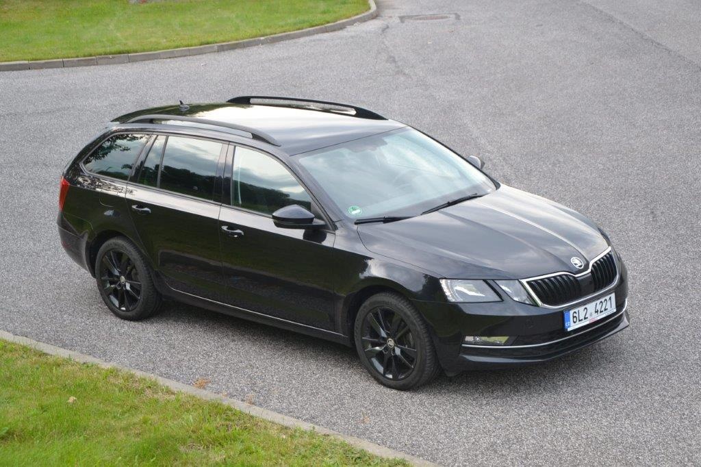 Škoda Octavia combi 4x4 110 kW DSG Black line 2018