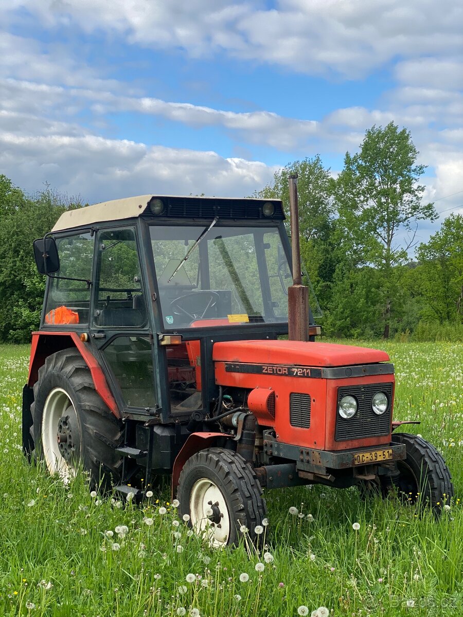 Traktor Zetro 7211