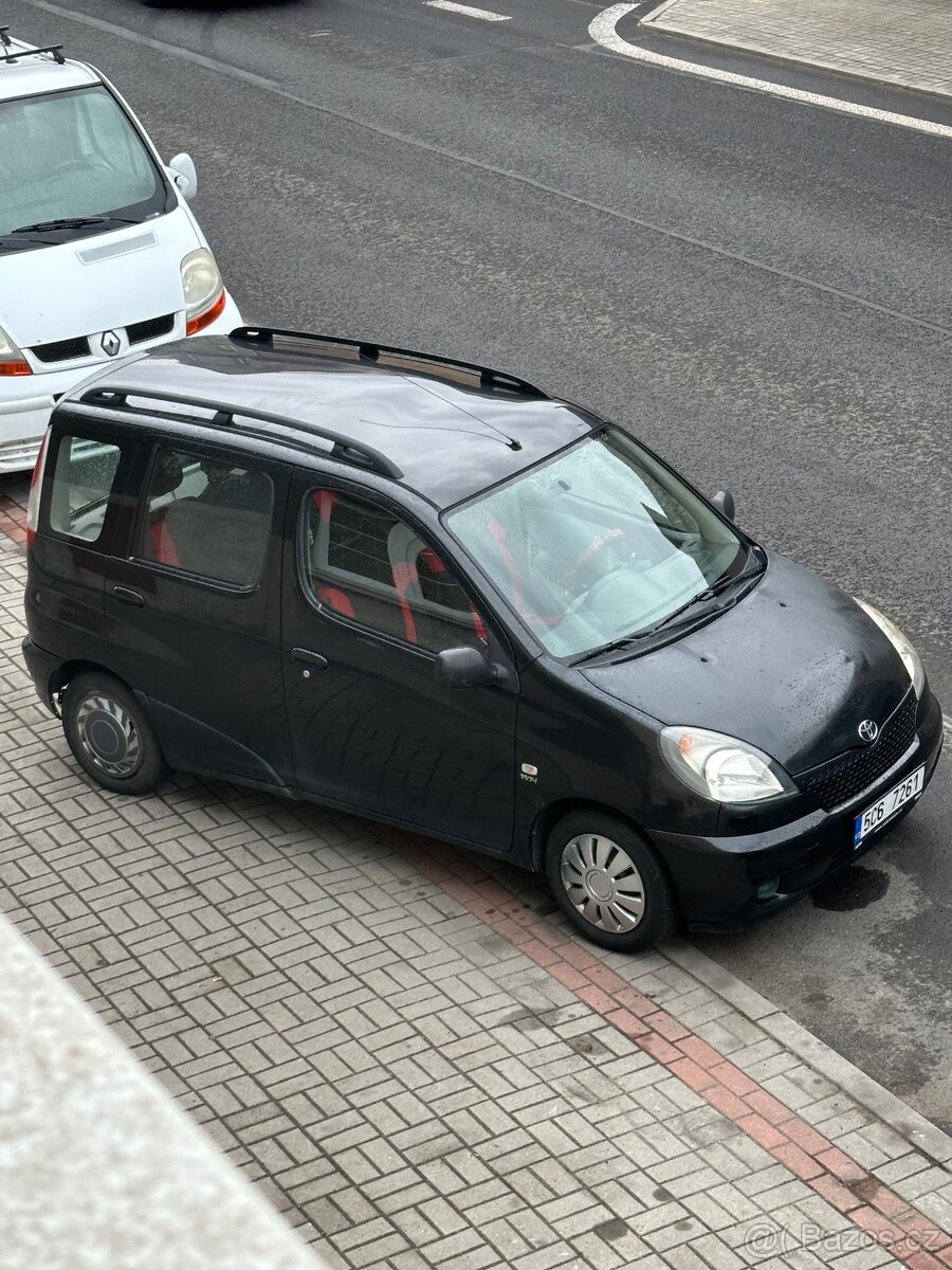 Yaris Verso
