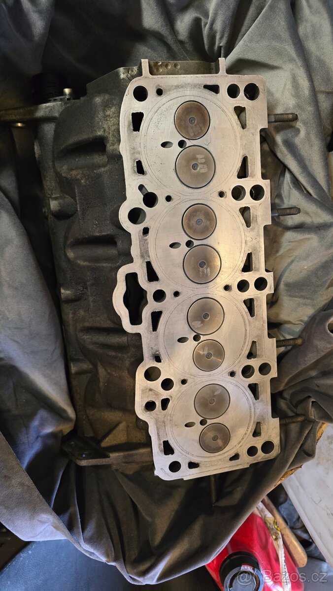 Hlava motoru 1.9 Tdi 77Kw BXE,BJB,BLS