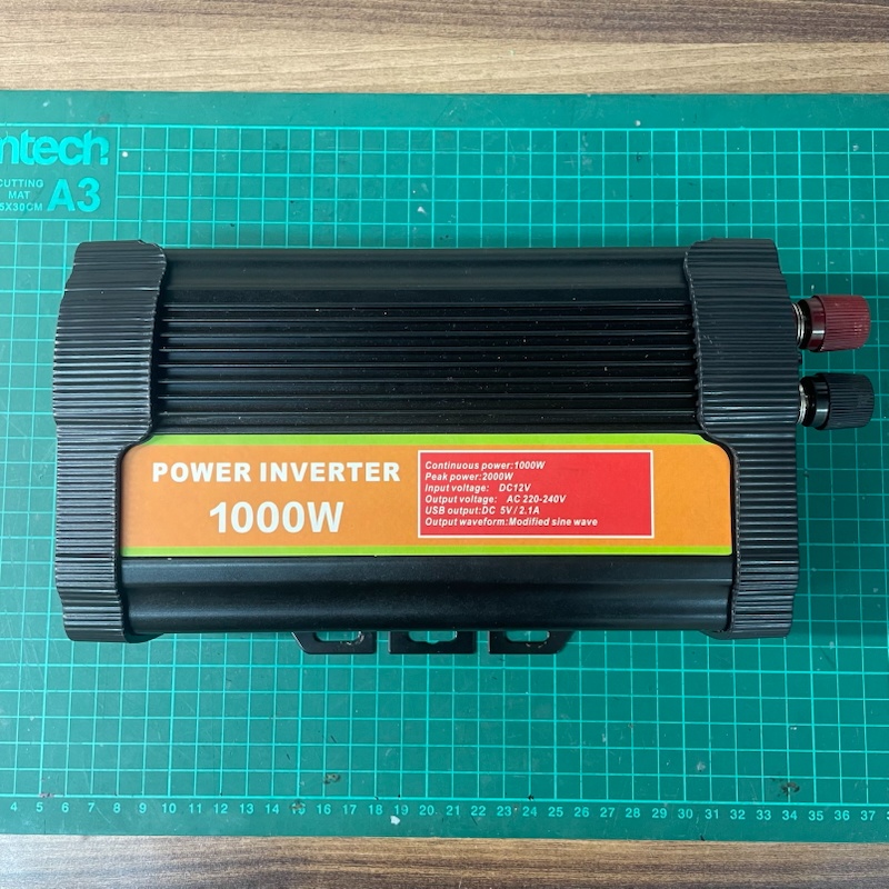 BYGD P1000U - měnič napětí 12V na 230V 1000W