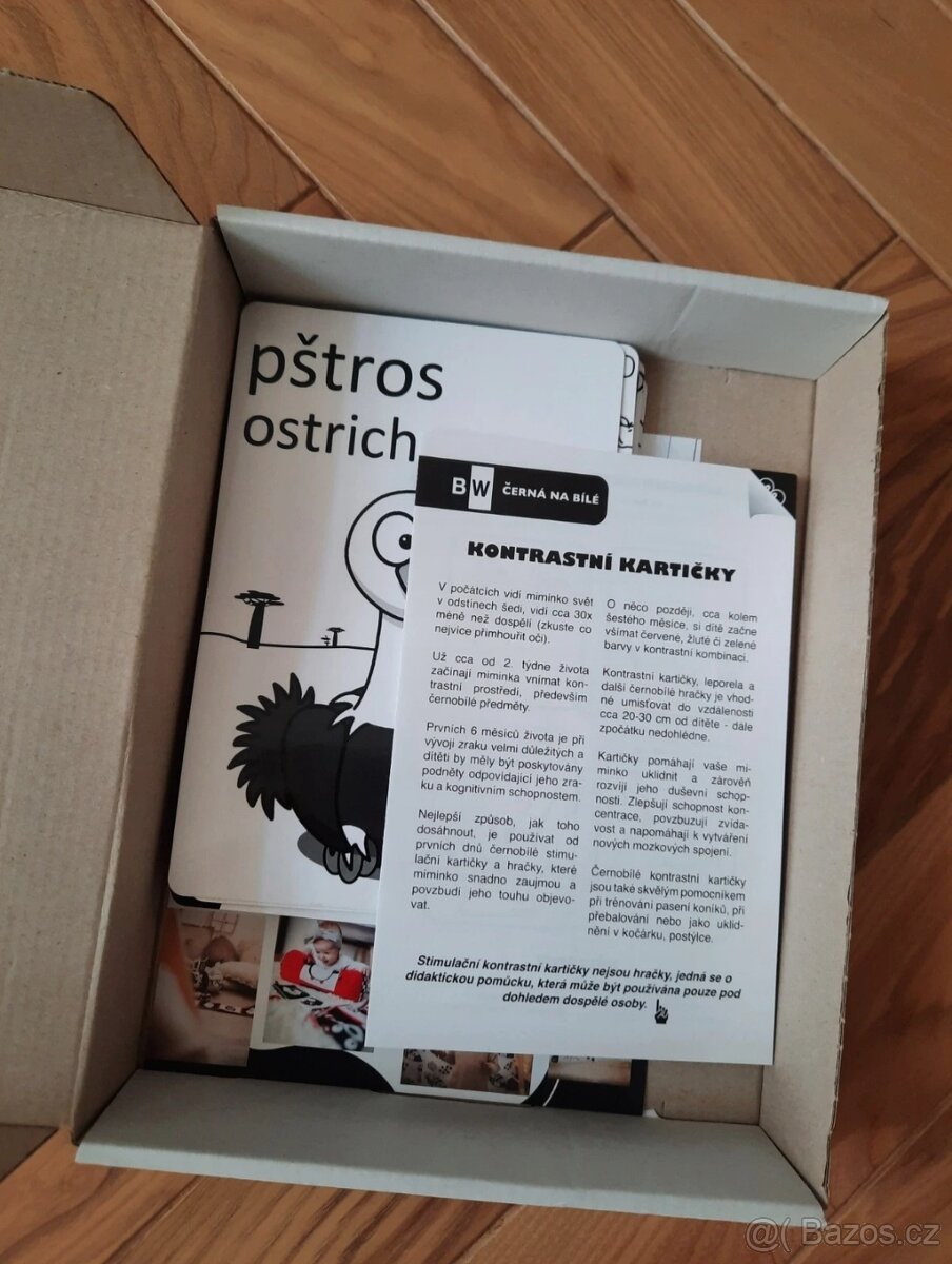 Černobílé kontrastní kartičky pro miminka