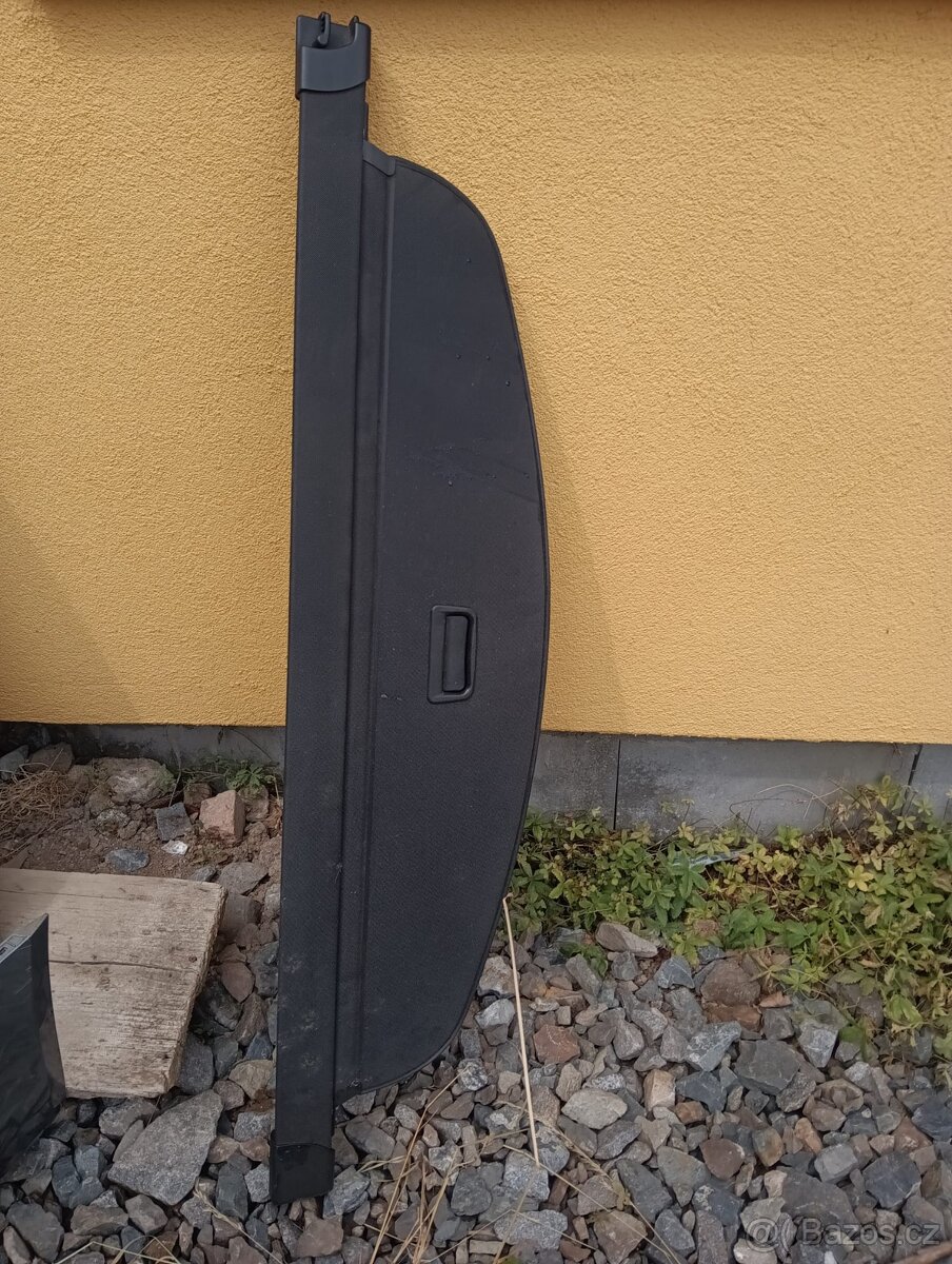 Roleta kufru Audi A6 4F