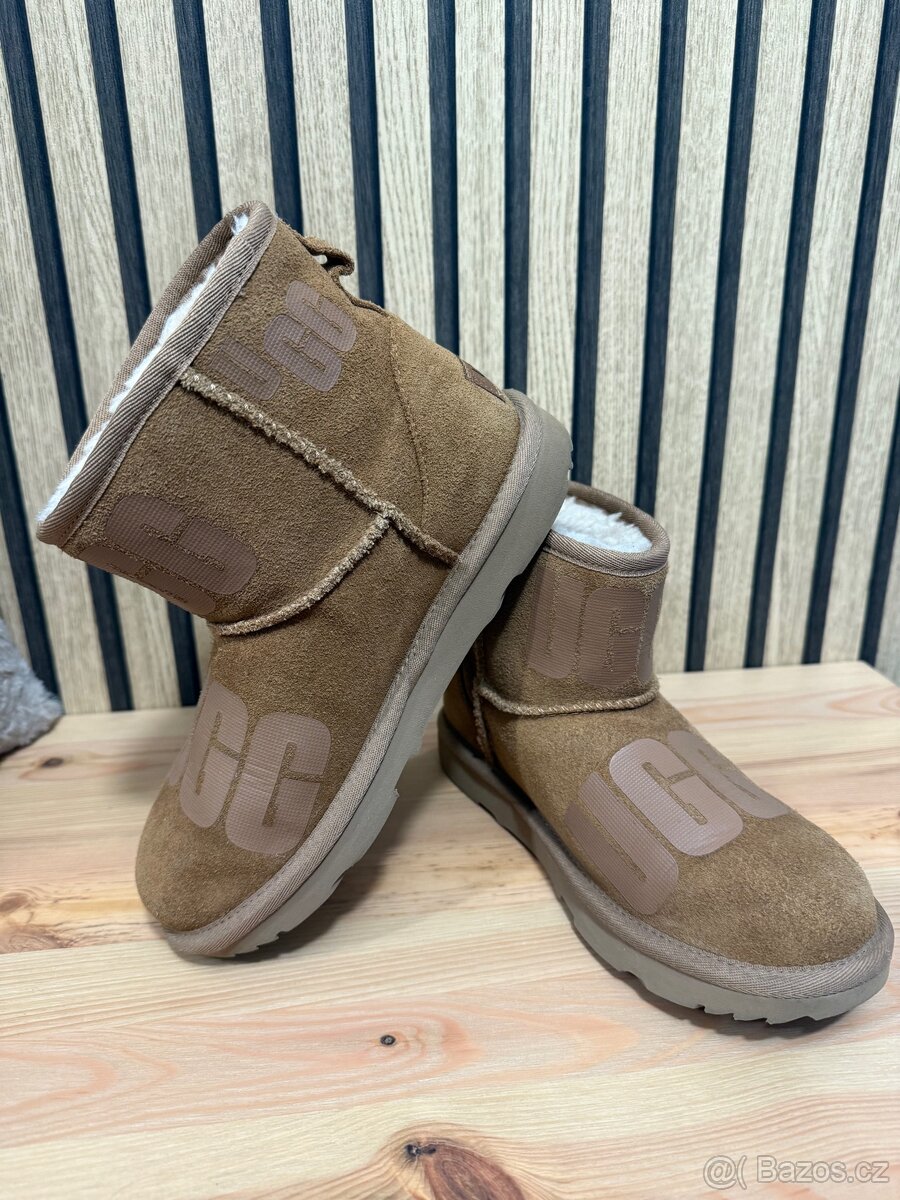 Dámské UGG Clasic Scatter Mini vel. 36 HEZKÝ STAV
