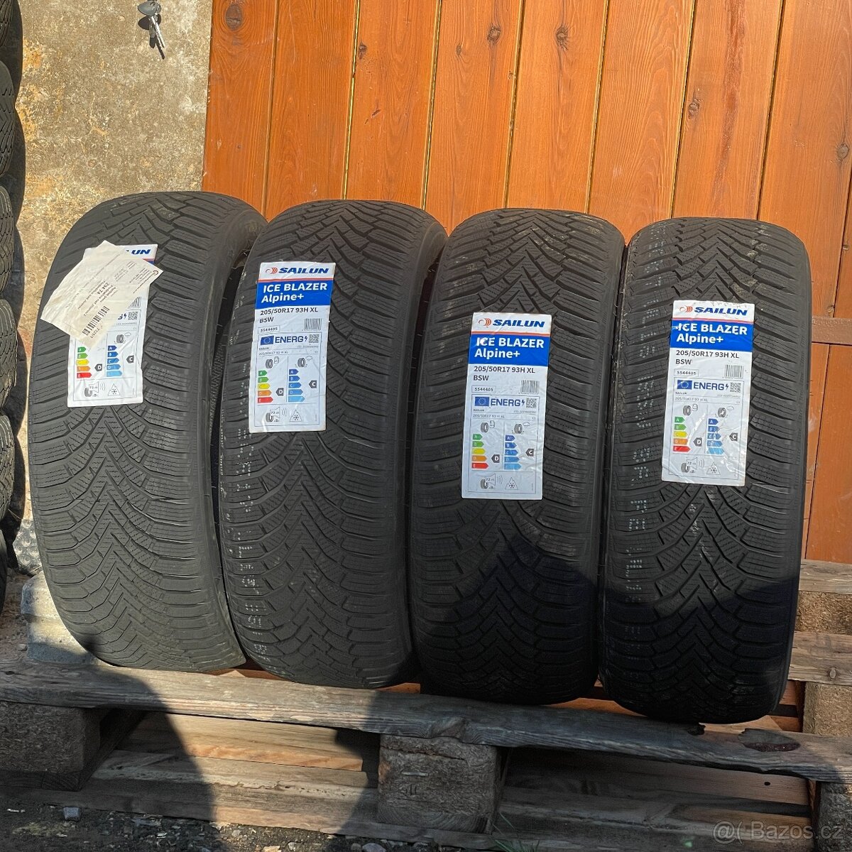 Nove Zimni pneu 205/50 R17 93H XL Sailun