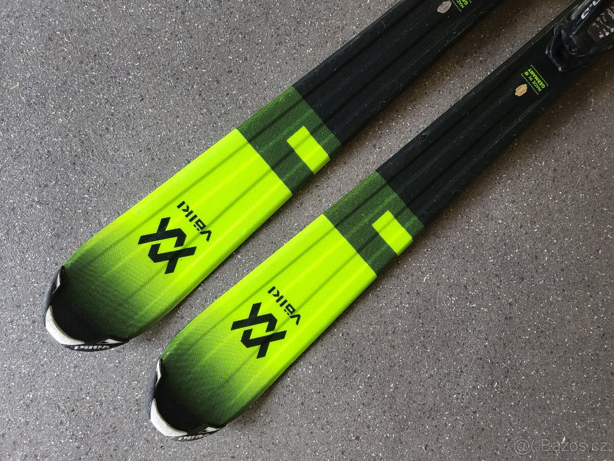 JUNIOR.CARV.LYŽE VOLKL DEACON -150 CM