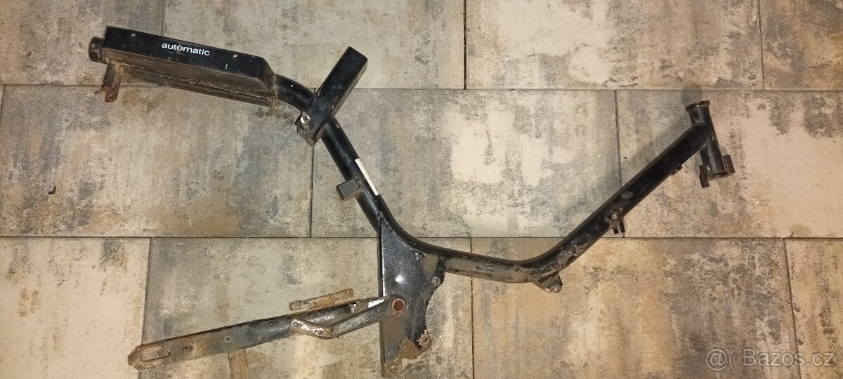 Babetta 210 - rám černý pěkný