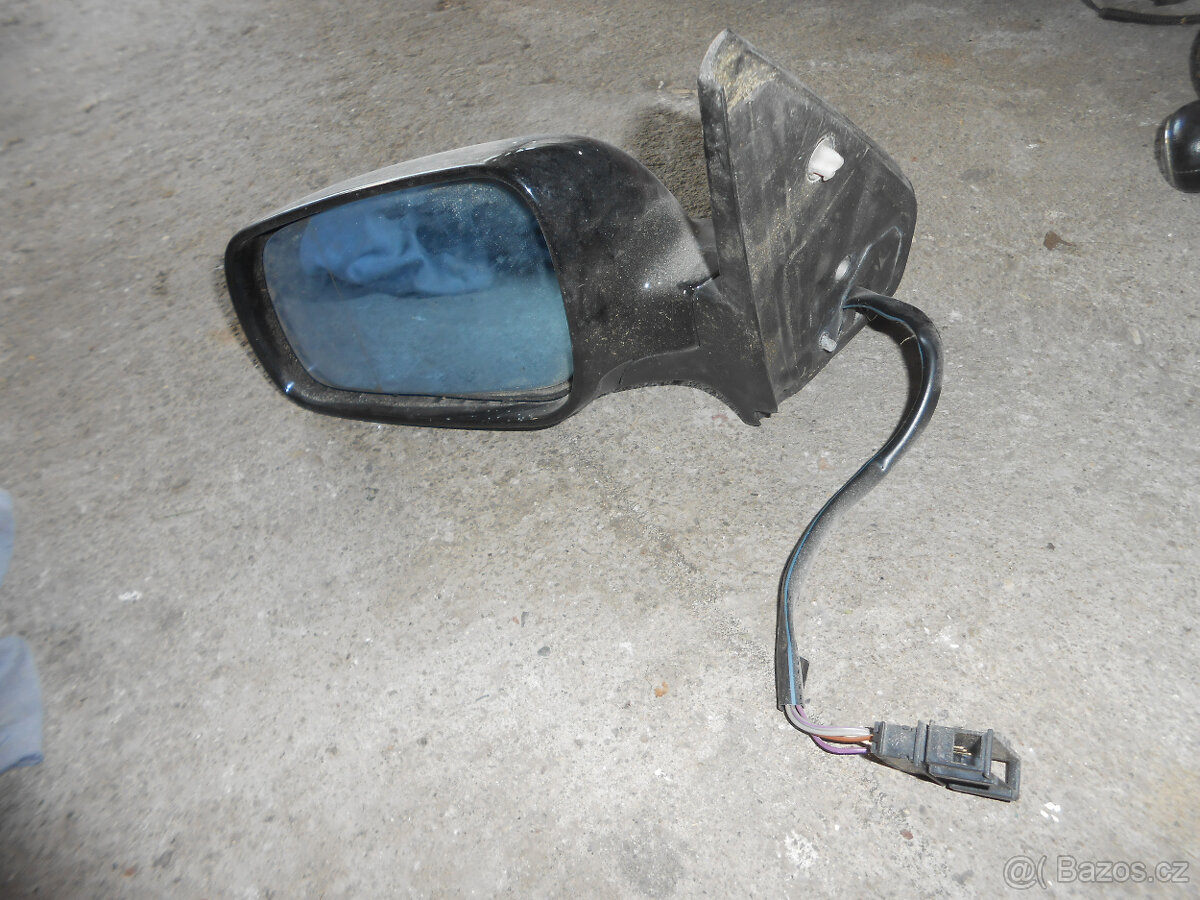 VW golf IV Bora zrcátko levé elektrické