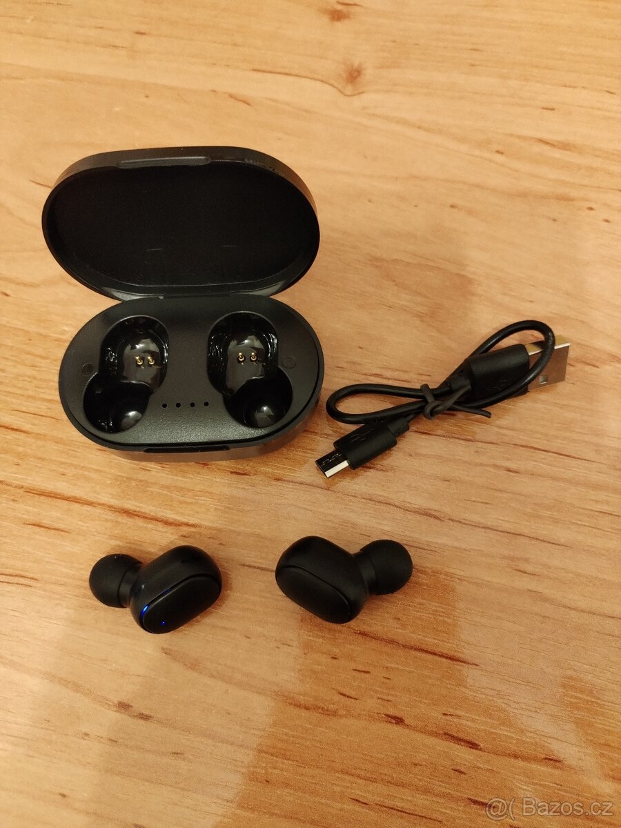 Bezdrátové sluchátka plně funkční