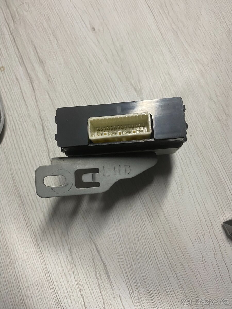 Mazda 6 PDC jednotka sensorů