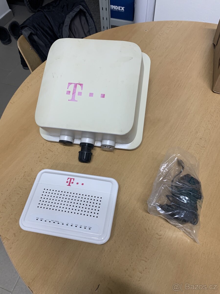 LTE MODEM HUAWEI B2338-168 - BÍLÝ