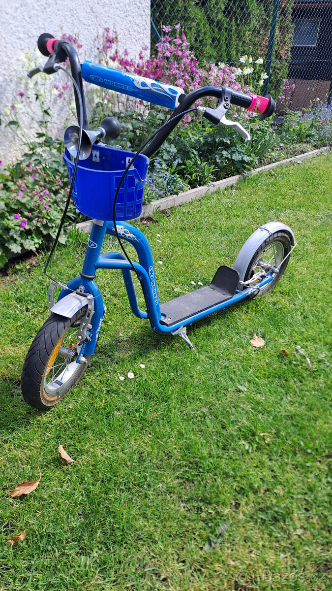 dětská koloběžka