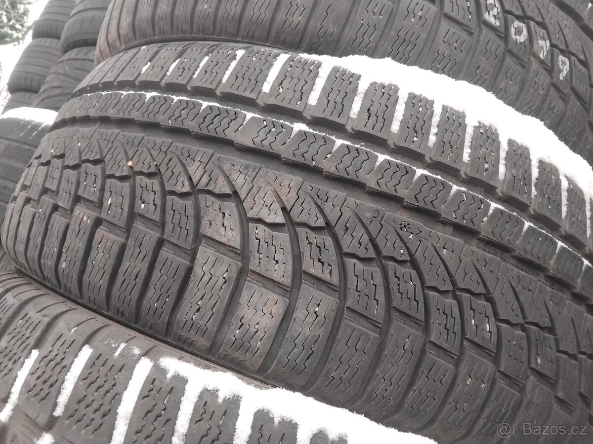 ZIMNÍ PNEU 235/45/19 a 295/30/19 , 2/4 ks. R19