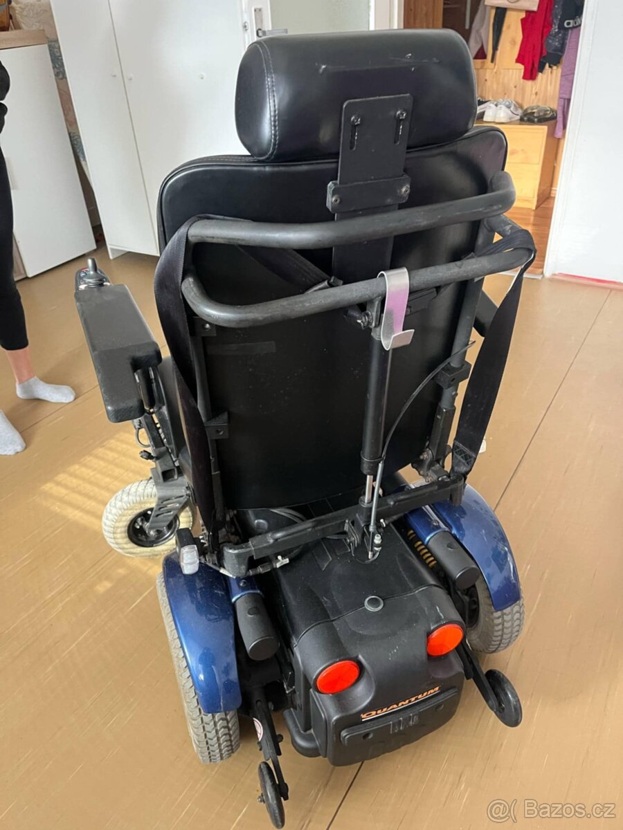 Elektricky invalidni vozik