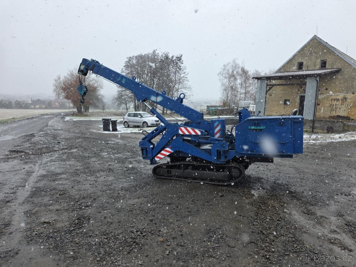 PÁSOVÝ MINIJEŘÁB TADANO TOA TC-304