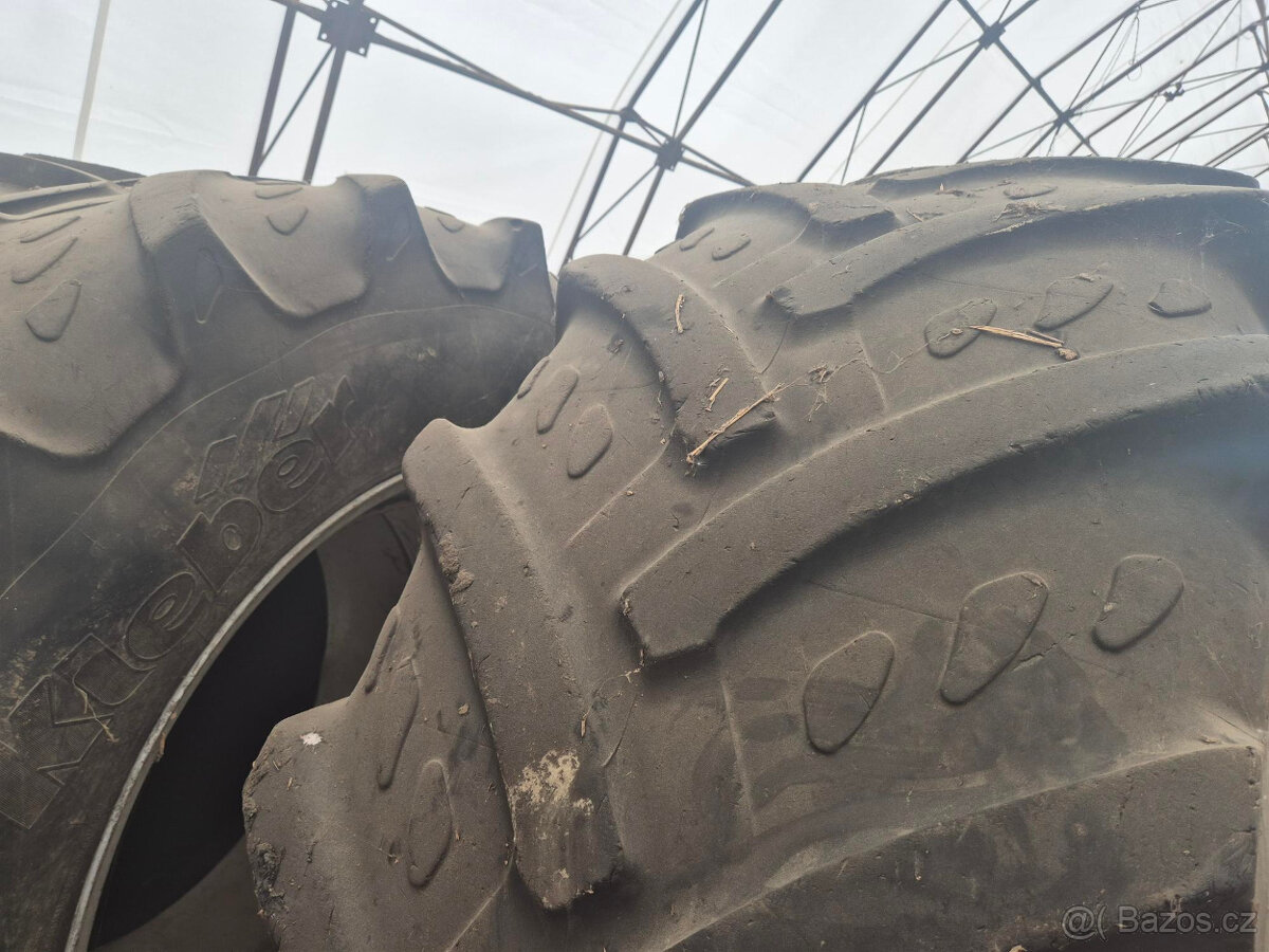 Dvojmontáže 620/70 R42 a kola 650/65 R42