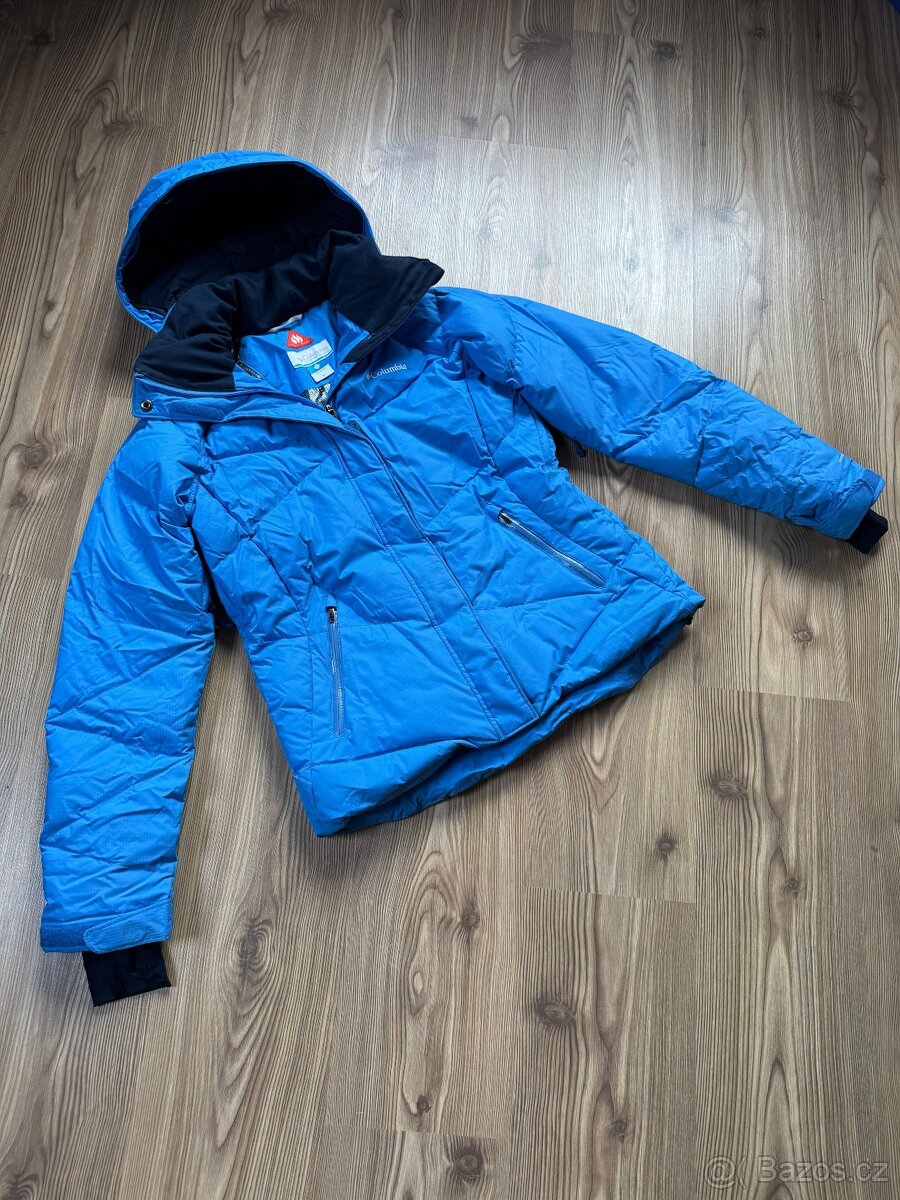KRÁSNÁ PÉŘOVÁ LYŽAŘSKÁ BUNDA zn. COLUMBIA vel. M