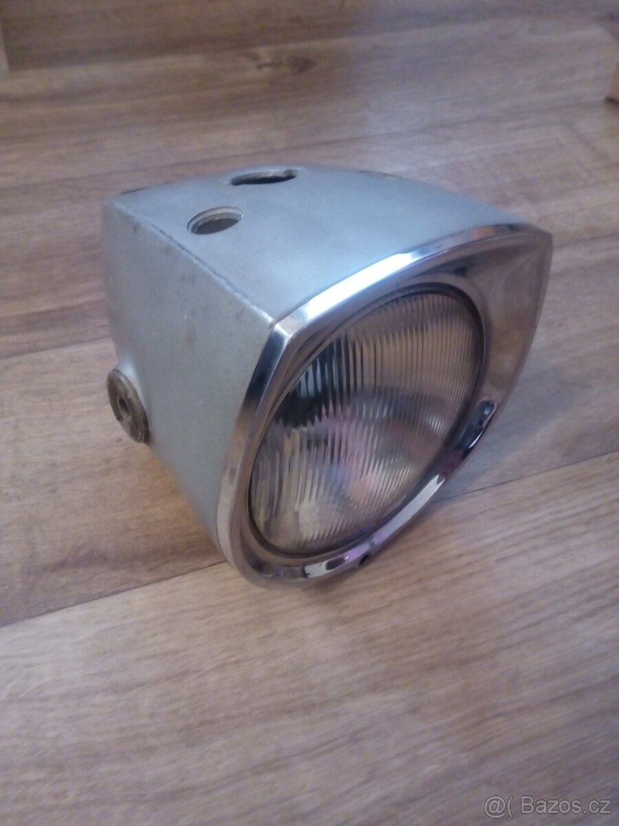 Přední světlo