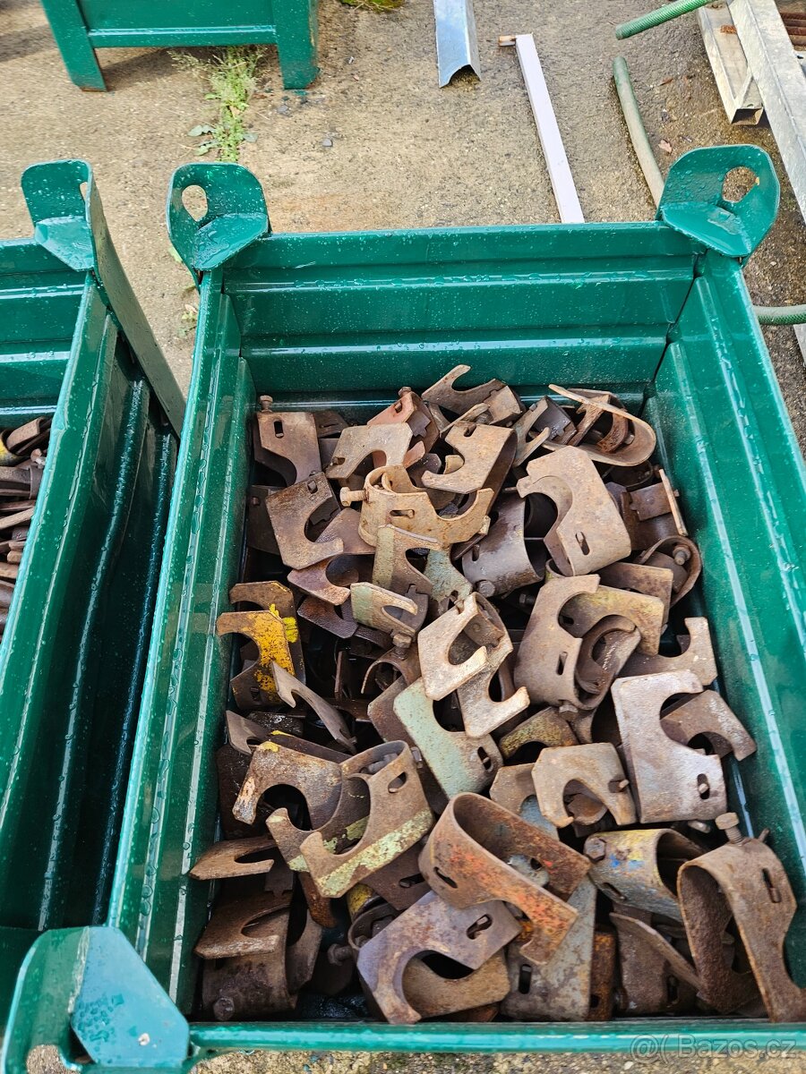 žabky na trubkové lešení