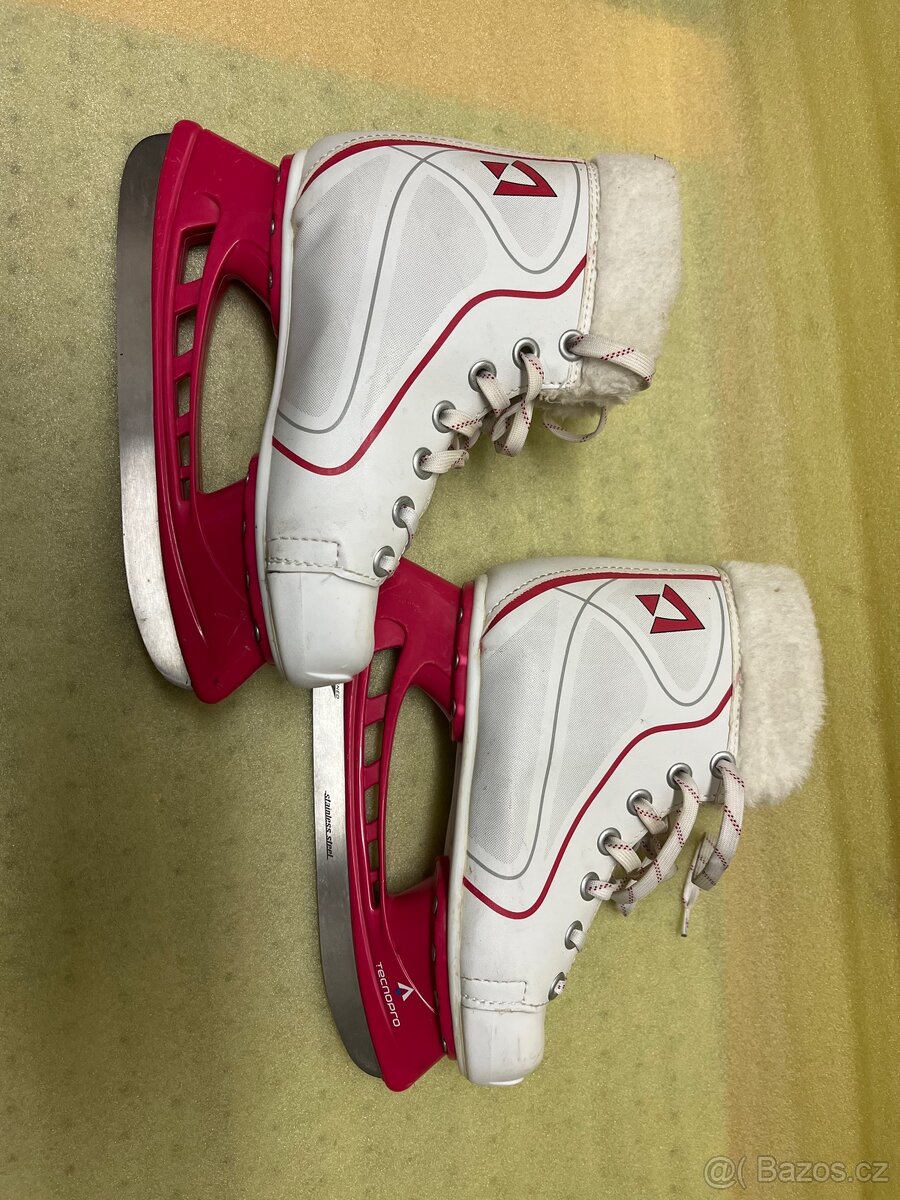 Dětske brusle velikost 35