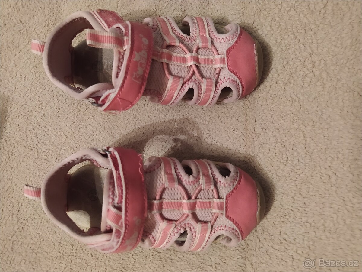 Dívčí sandály 25