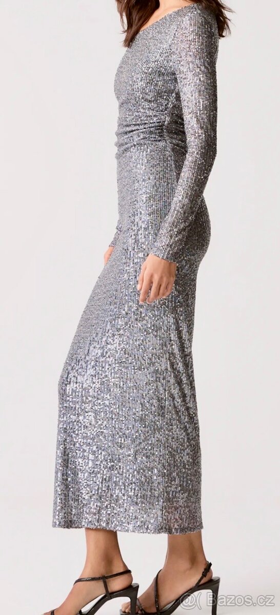 Společenské šaty stříbrné Pull&Bear