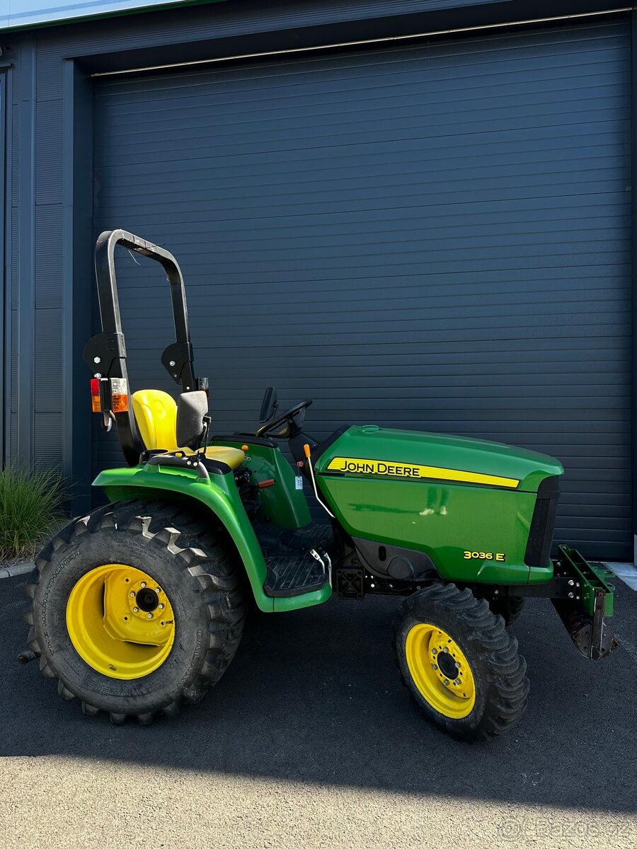 Malotraktor JOHN DEERE 3036E