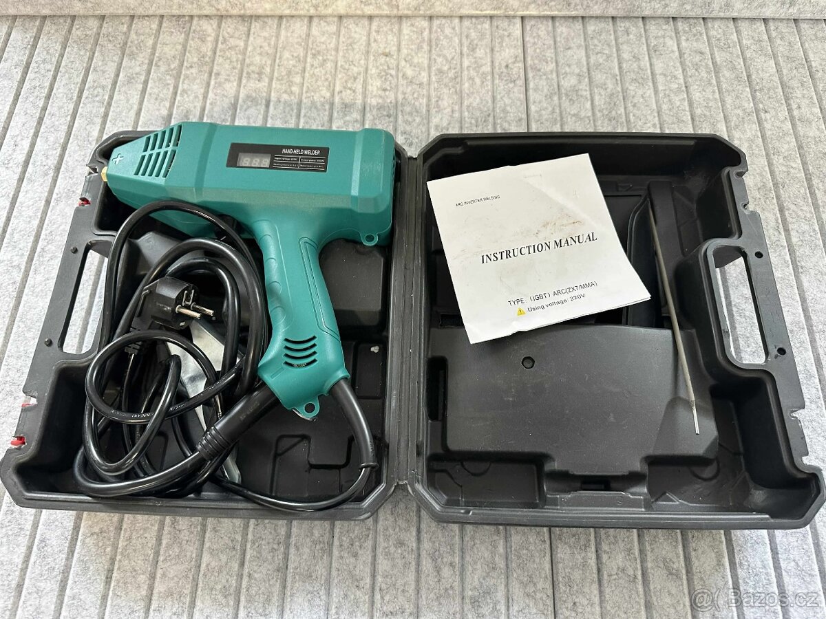 MMA svářečku (412)