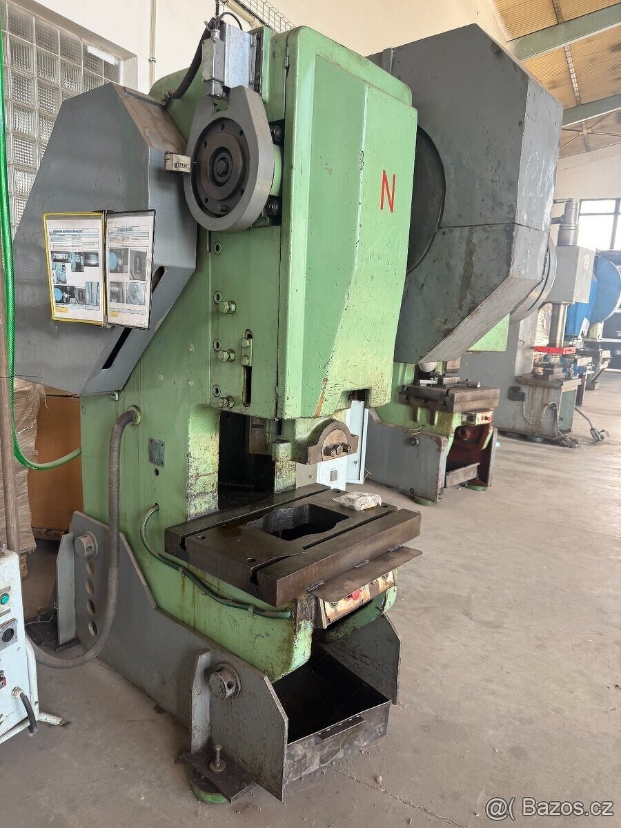 Lis výstředníkový LENP63A