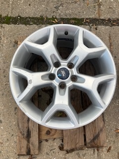 Original lité kola Ford Kuga R17